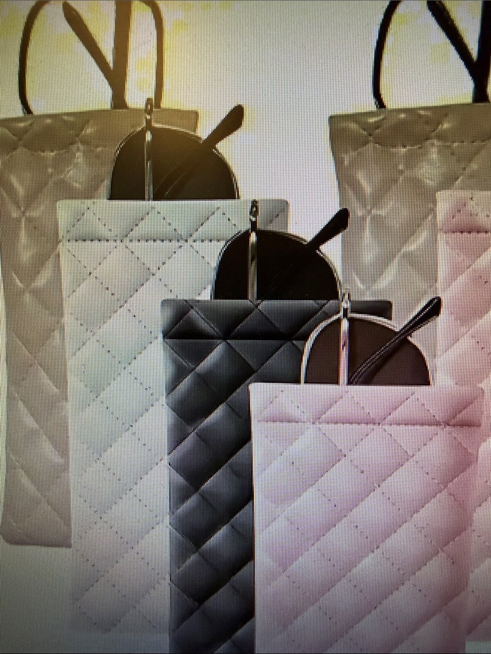 ❣️5/$25❣️Quilted glass case. Choose your color   🆕 - Picture 5 of 5